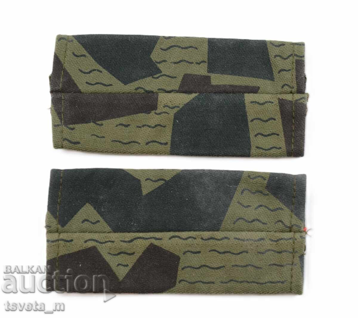 Επιχειρησιακοί επωμίδες με τιμή € 5.00 | 9.78 BGN