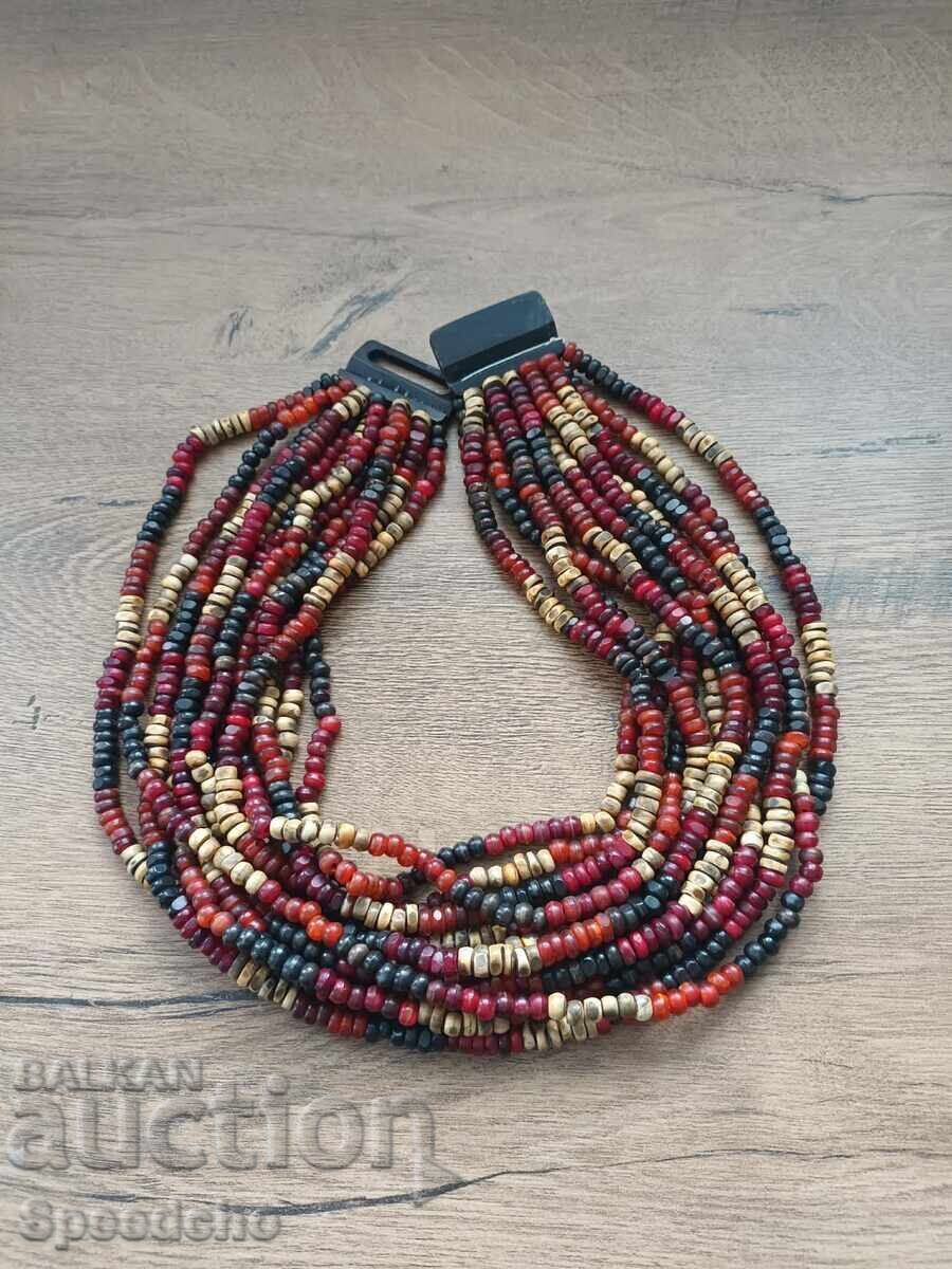 Gerda Lynggaard colier vechi multicolor cu preț € 69.00 | 134.95 BGN