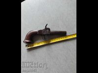 Nu pot traduce asta. Nu este clar ce înseamnă "Evzaliĭche"