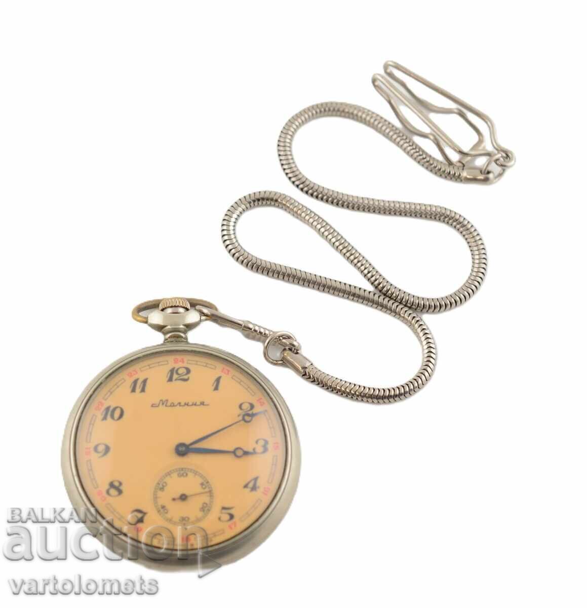 Ceas de buzunar MOLNIJA URSS cu imaginea de lupi - funcționează