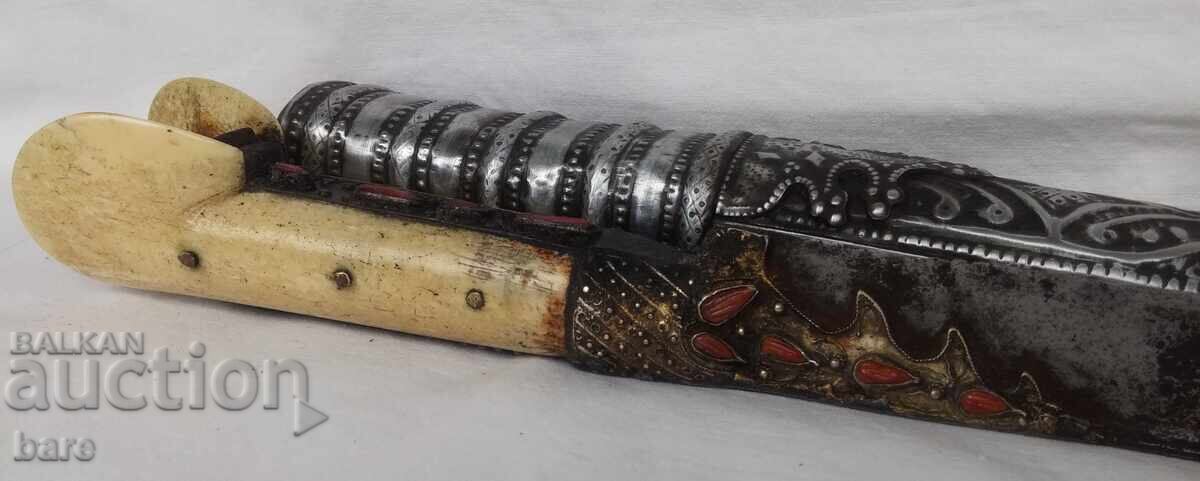 Μαχαίρι Bey 19ου αιώνα. Οθωμανική Αυτοκρατορία με τιμή € 60.00 | 117.35 BGN Μαχαίρι Bey 19ου αιώνα. Οθωμανική Αυτοκρατορία με τιμή € 60.00 | 117.35 BGN