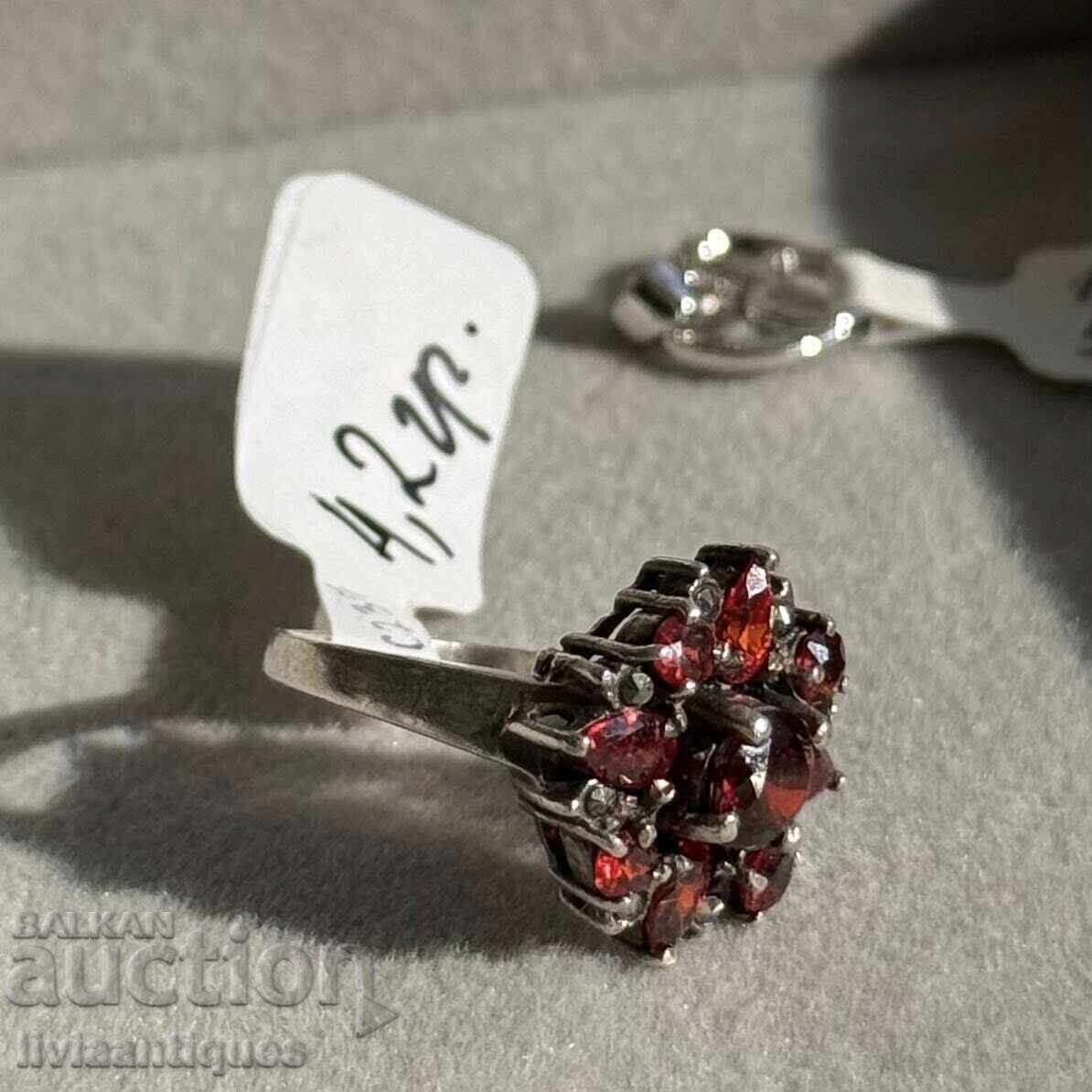 Inel de argint cu rubine