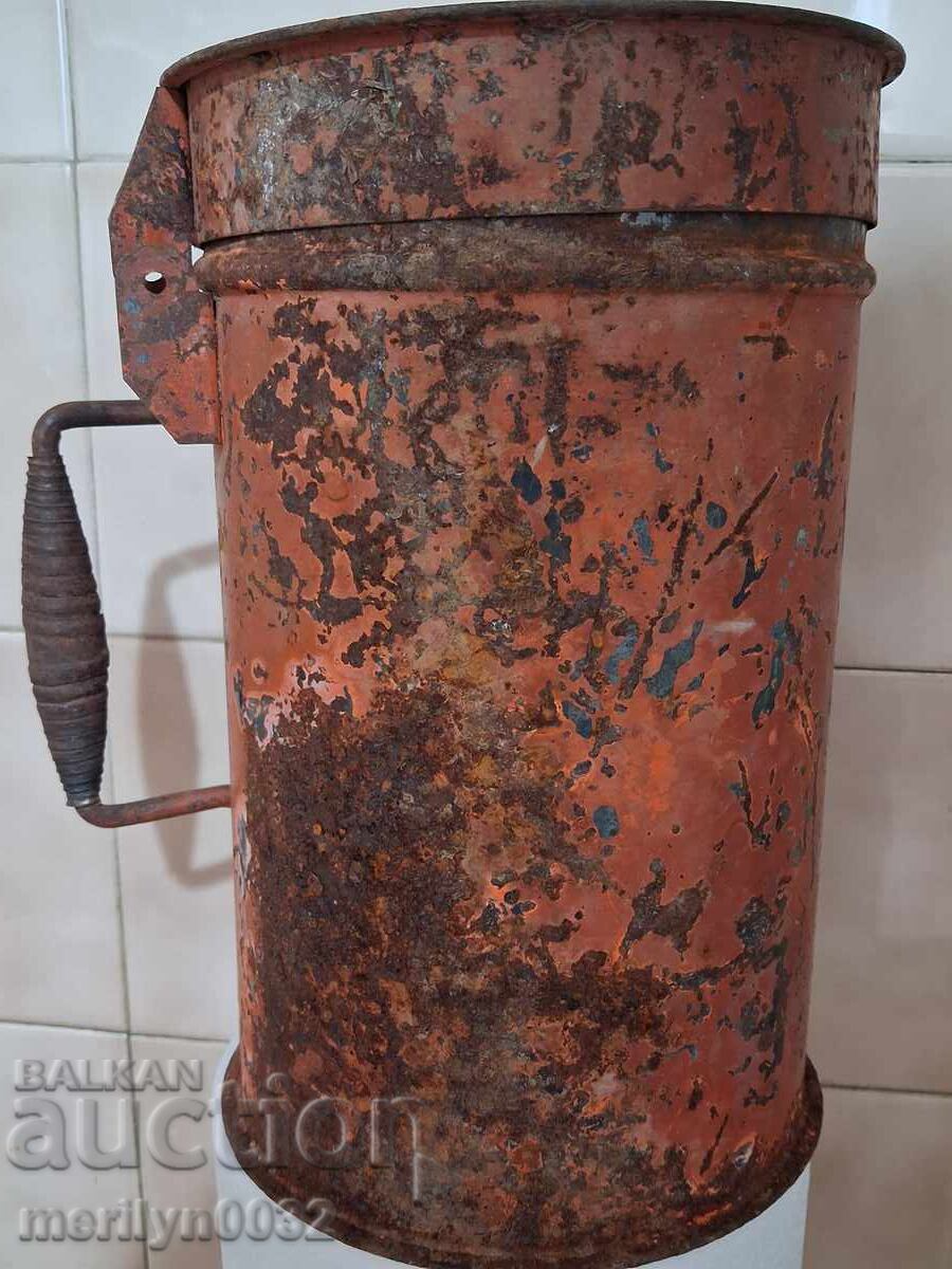 Licitație Sigiliu de lacăt pentru container de pompier vechi, începutul secolului al XX-lea