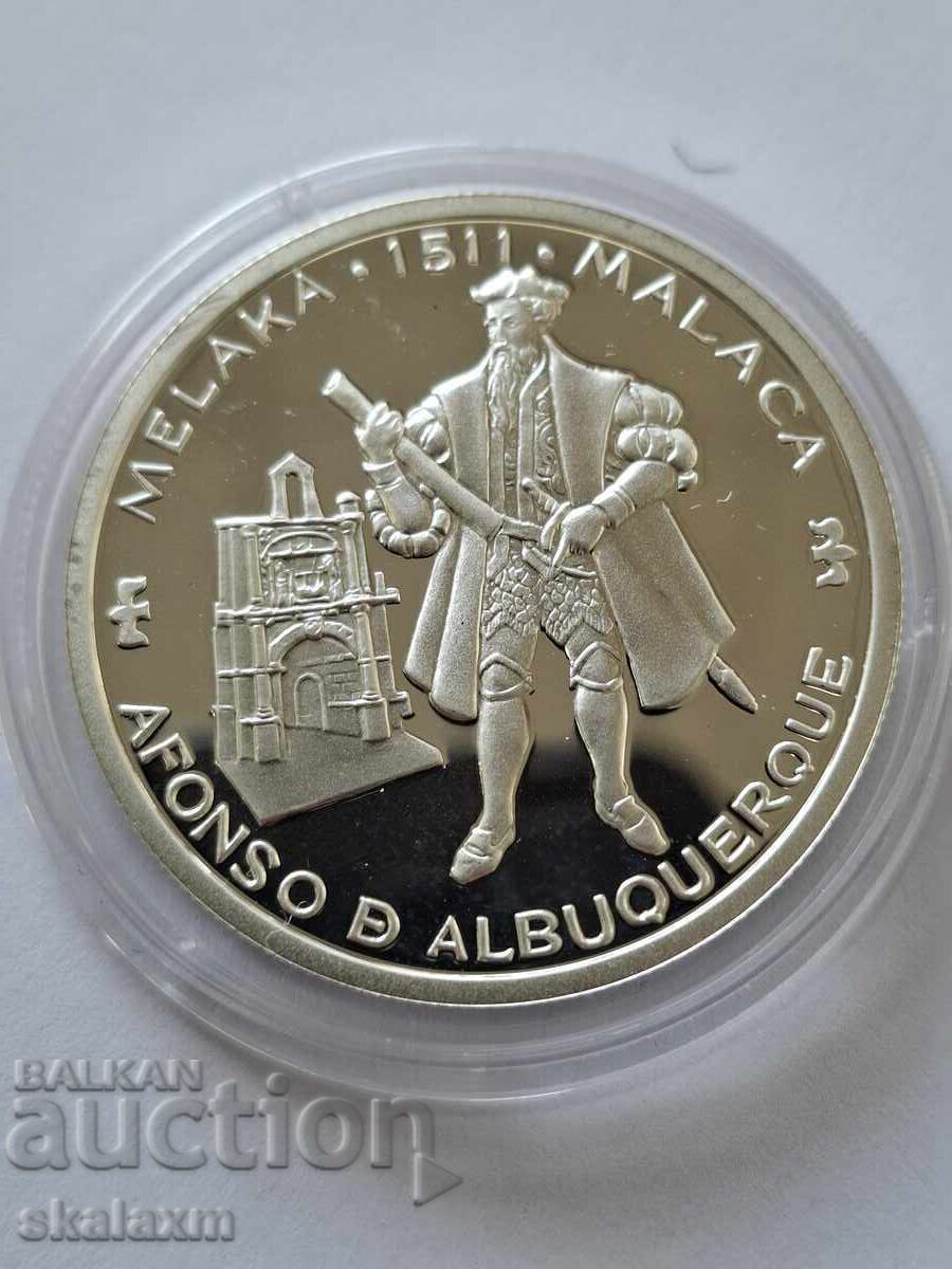 Auction  Silver 200 Escudos 1995 Portugal