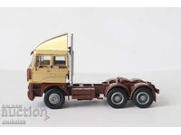 HERPA H0 1/87 DAF 3300 CAMION CAP TRACTOR MODEL MACARA