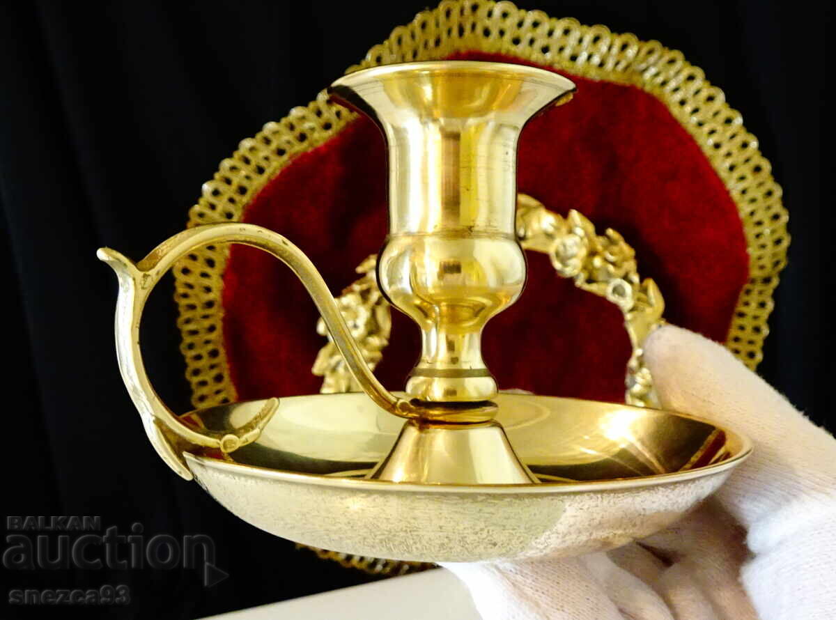 Sfeșnic de bronz cu mâner 380 gr., baroc - 5