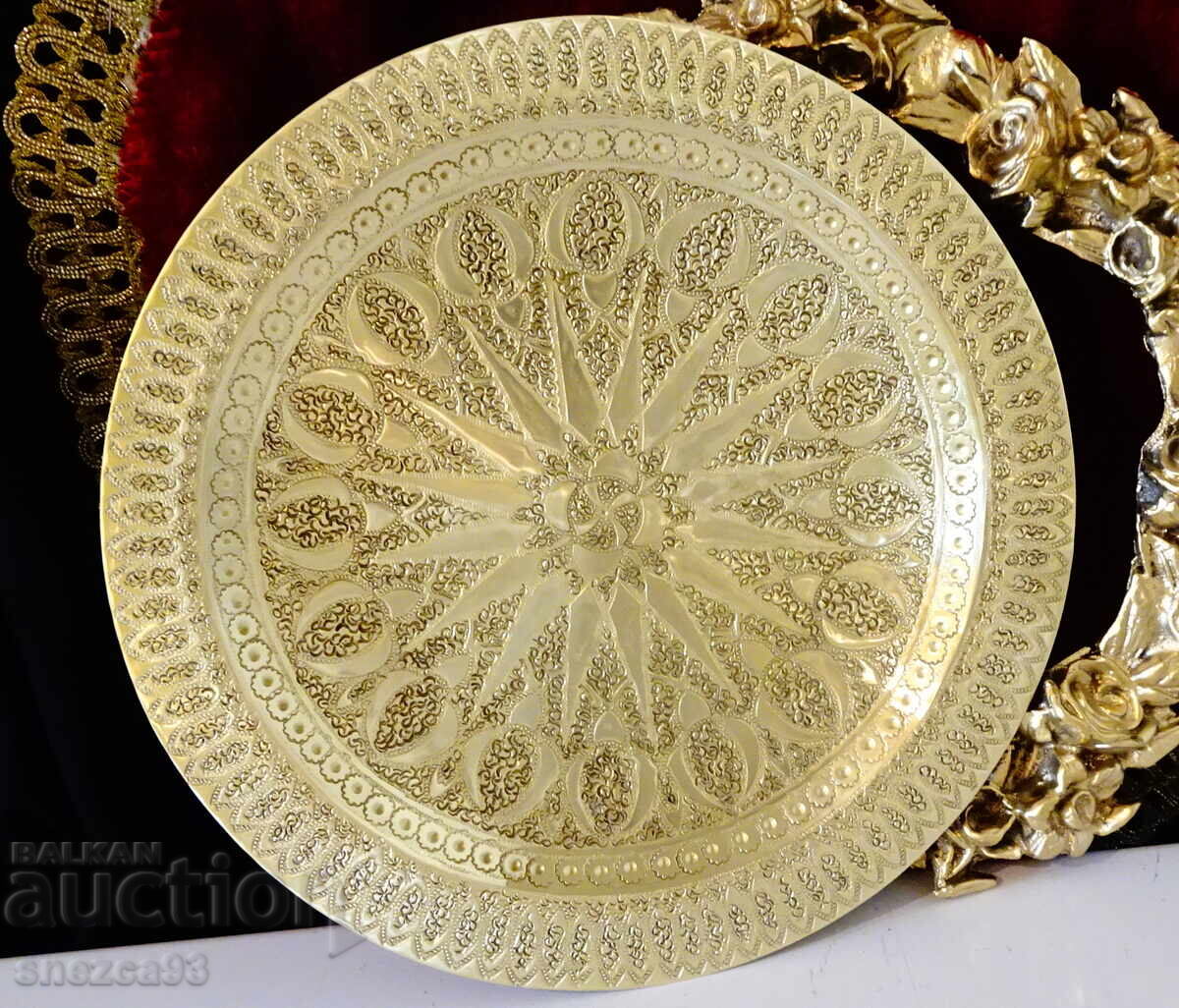 Licitație Tavă, platou, farfurie bronz divin, aurire, ornamente