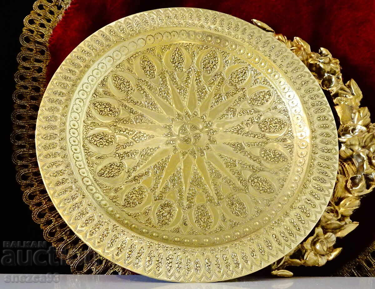 Tavă, platou, farfurie bronz divin, aurire, ornamente