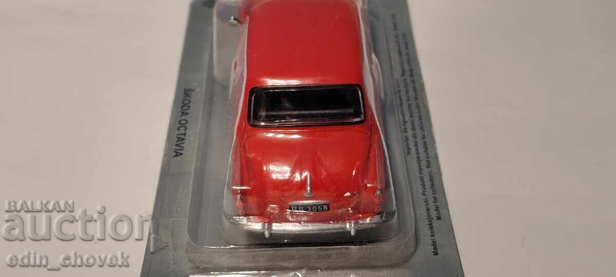 Delivery of 1/43 Deagostini Czechoslovakia Skoda Octavia red
