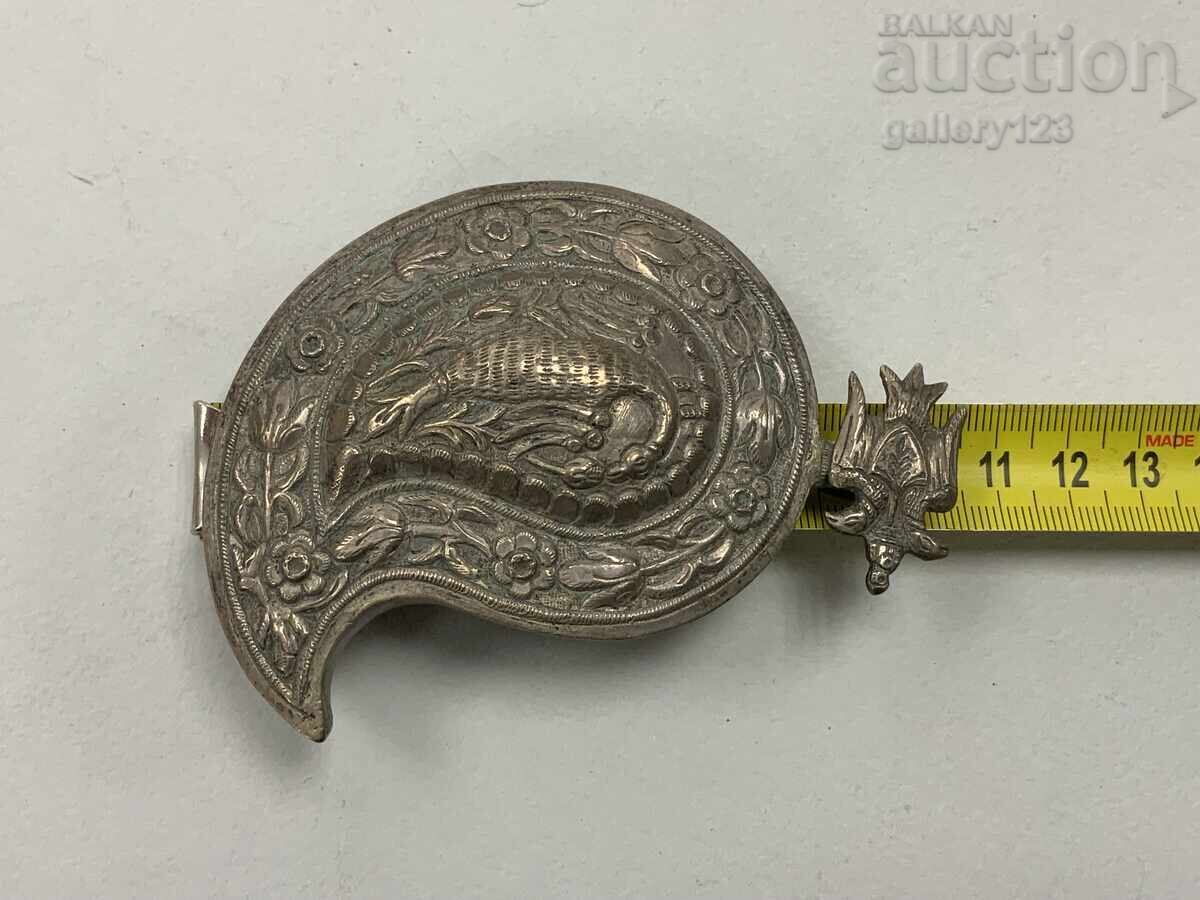 Livrarea Jumătate de pafta renascentistă din argint forjat Livrarea Jumătate de pafta renascentistă din argint forjat