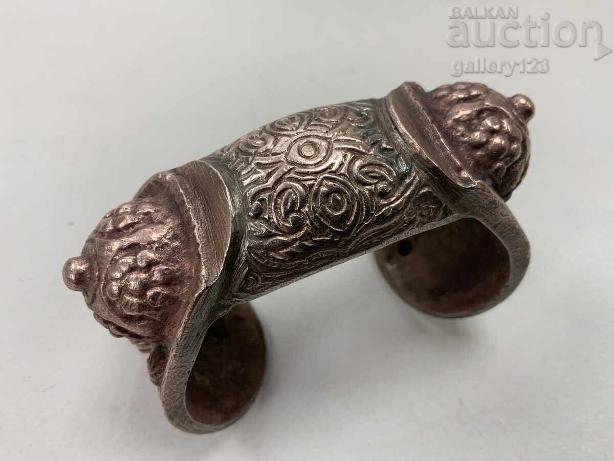 Renaissance silver bracelet with a slingshot Renaissance silver bracelet with a slingshot