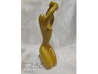 Πολύ σπάνιο βουλγαρικό πορσελάνινο ειδώλιο σε άριστη κατάσταση