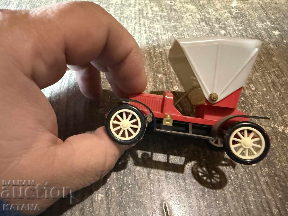 Cărucior pentru copii, jucărie Laurin & Klement Voituretta din 1906 cu preț € 10.00 | 19.56 BGN