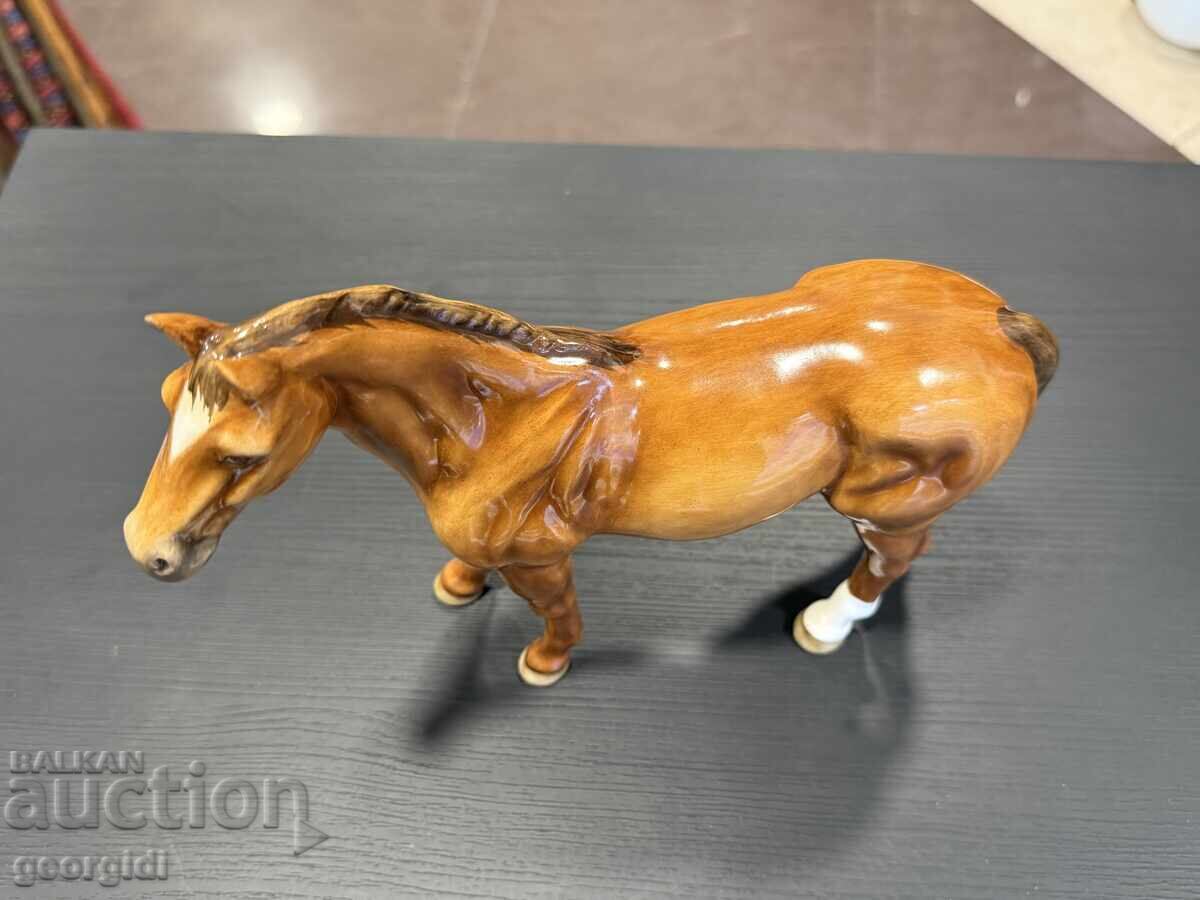 Стар порцеланова фигура на кон от Max Roesler. №7900 - 5
