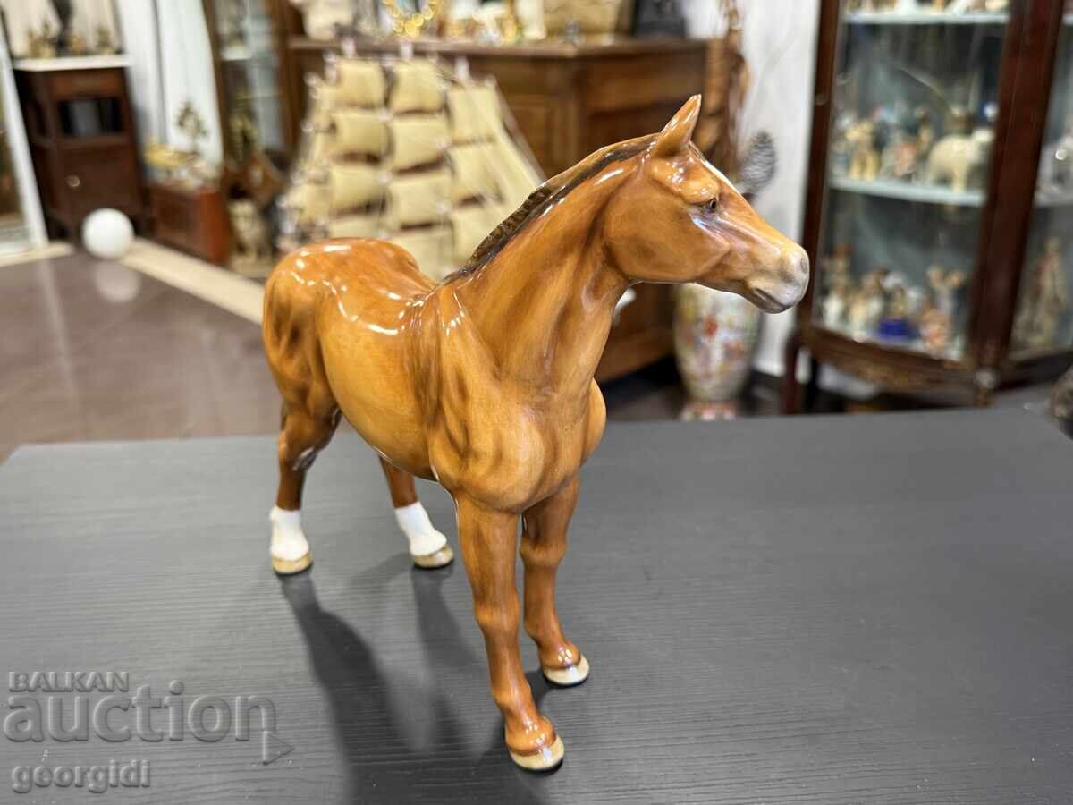 Стар порцеланова фигура на кон от Max Roesler. №7900 - 6
