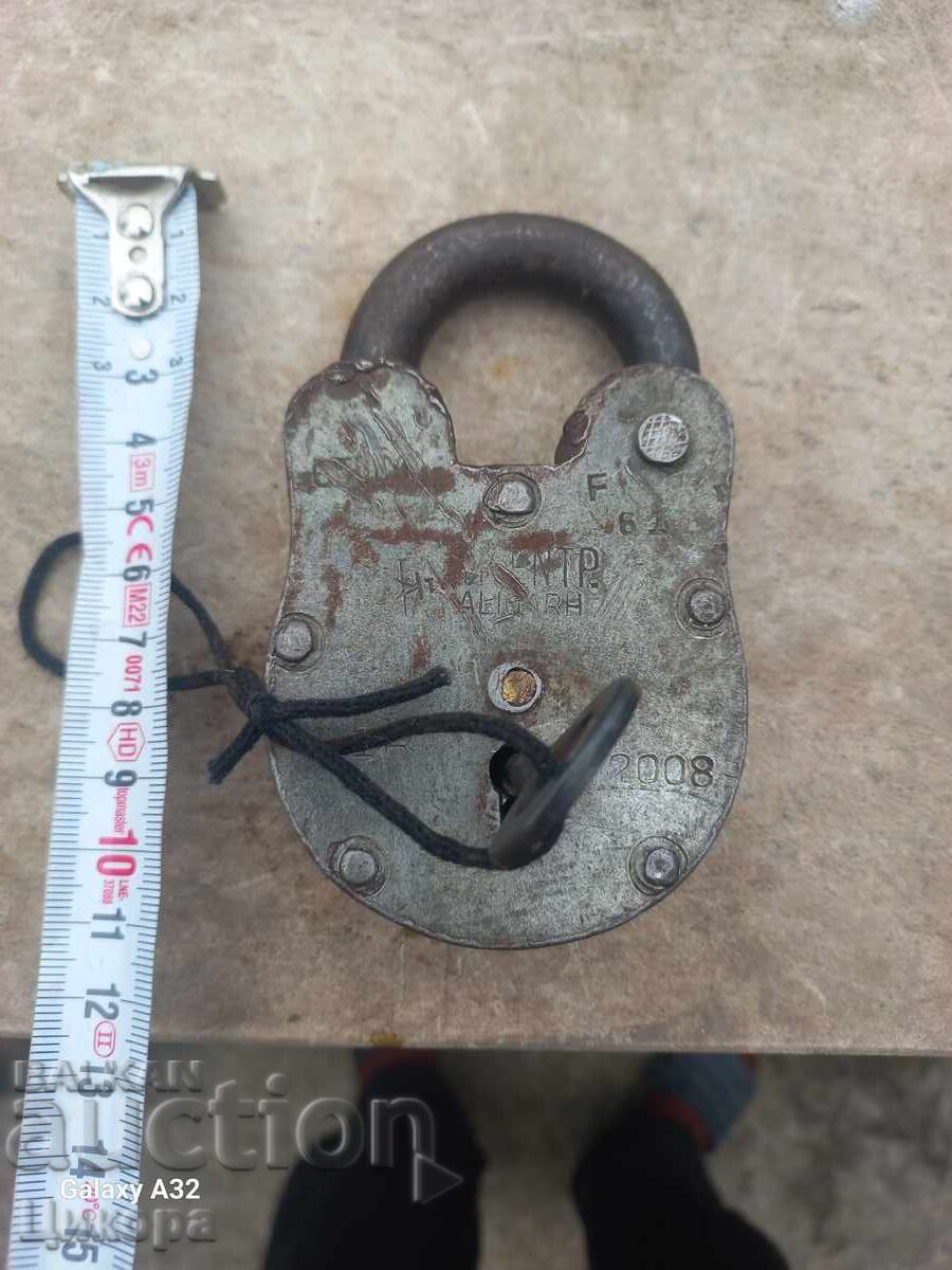 BIG OLD PADLOCK PADLOCK with price € 30.00 | 58.67 BGN