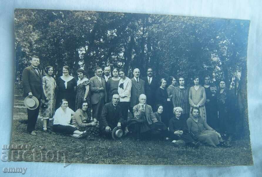 Fotografie veche - familie, sărbătoare