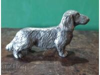 Figurină veche de cositor, câine teckel