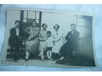 Παλιά φωτογραφία - οικογένεια, παιδί, γονείς