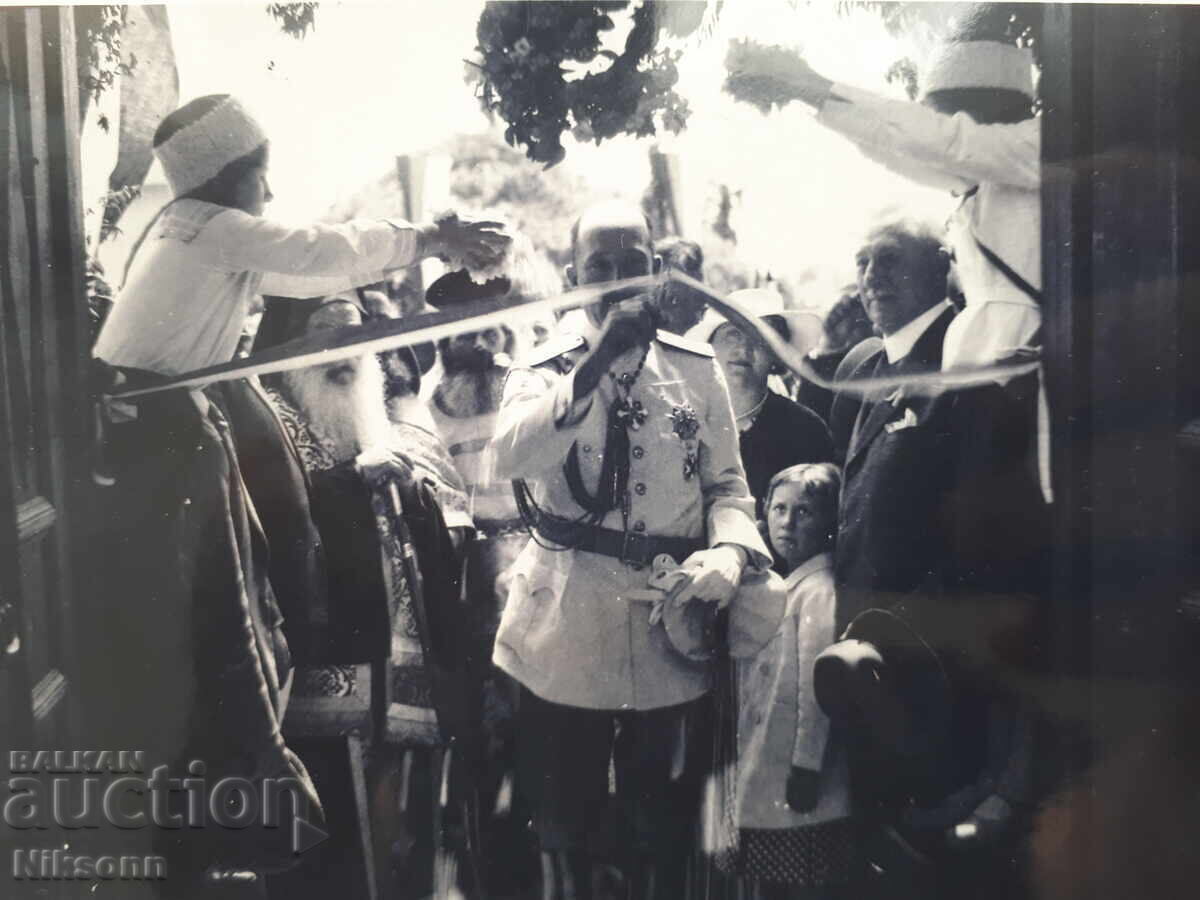 4 броя фотографии Цар Борис III с цена € 6.99 | 13.67 лв.