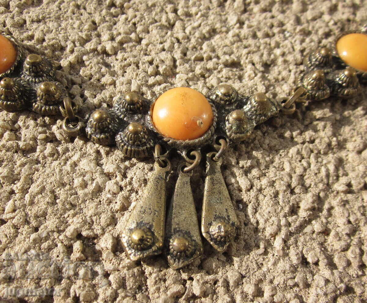 Bŭlgarsko folκλορικό κόσμημα για λαϊκή φορεσιά από σύνολο με τιμή € 15.00 | 29.34 BGN Bŭlgarsko folκλορικό κόσμημα για λαϊκή φορεσιά από σύνολο με τιμή € 15.00 | 29.34 BGN