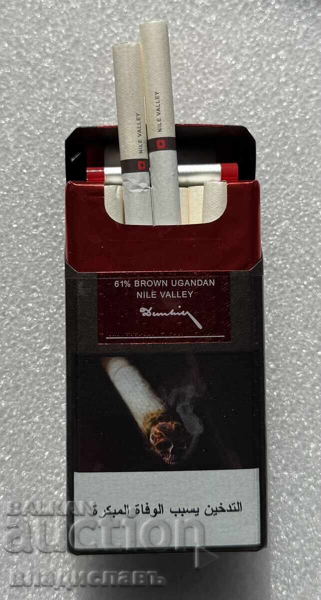 Pachet de țigări cu filtru „DUNHILL” Pachet de țigări cu filtru „DUNHILL”