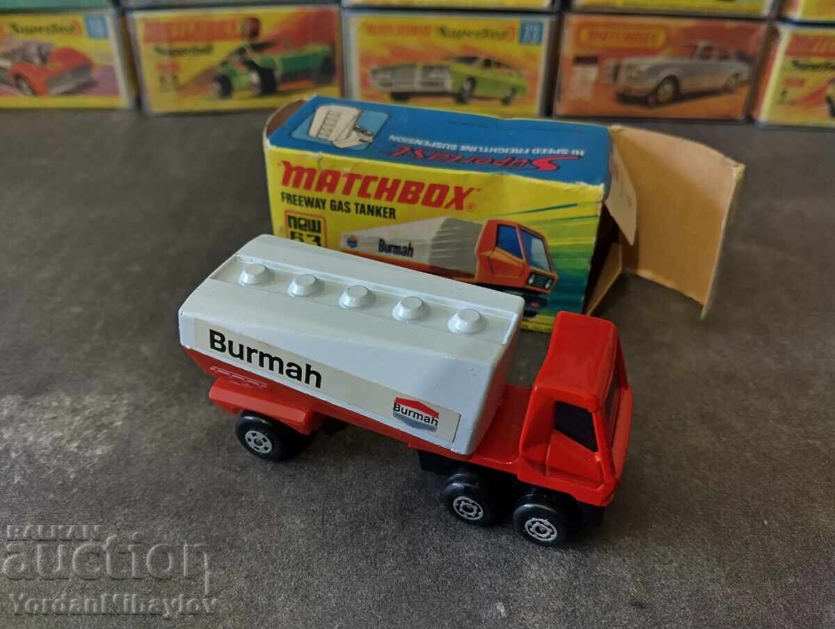 Cutia de chibrituri 1/64 /c