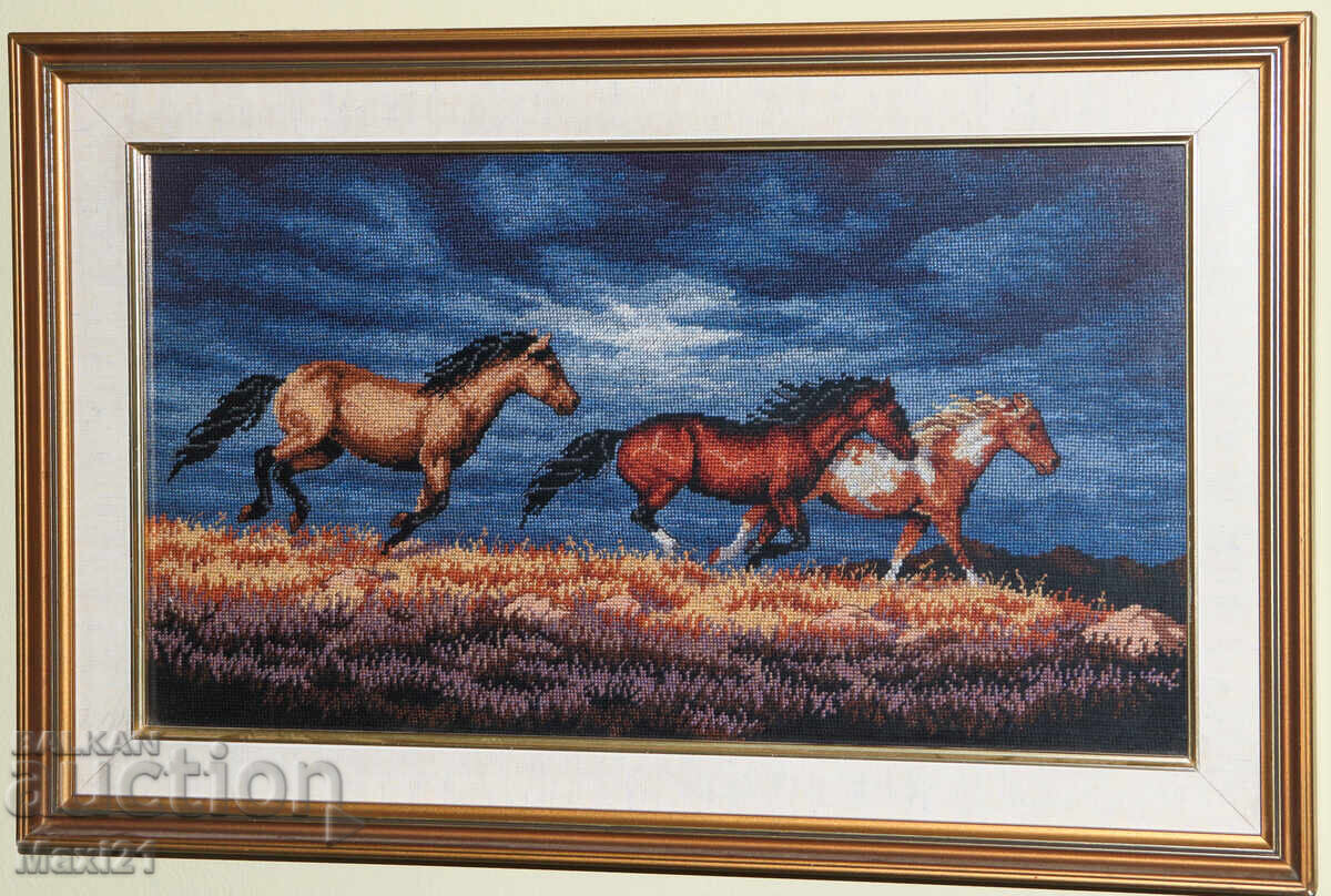 Ръчно изработен гоблен " Нощ в степта " рамка с цена € 480.00 | 938.80 лв.