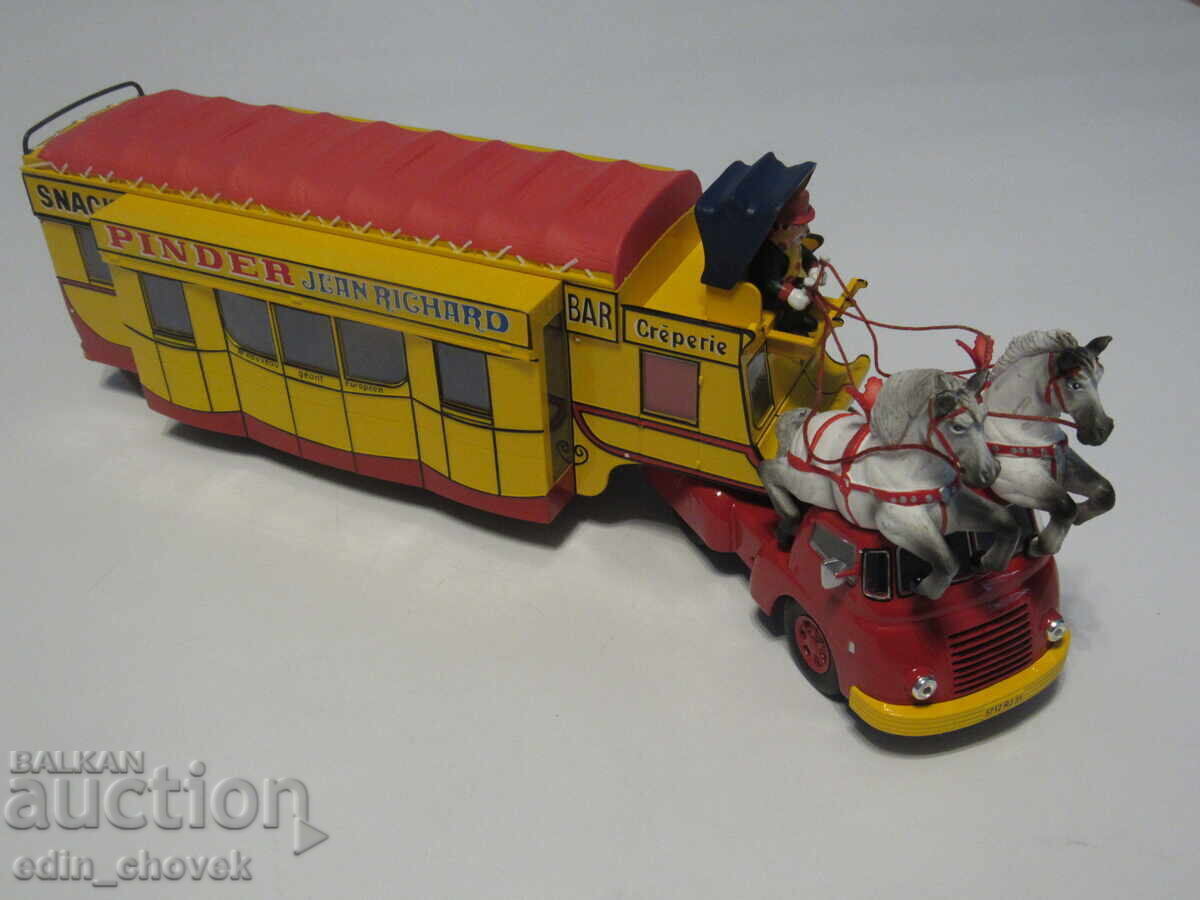 Δημοπρασία 1/43 DéAgostini/IXO μεταλλικό συλλεκτικό αυτοκινητάκι τσίρκο