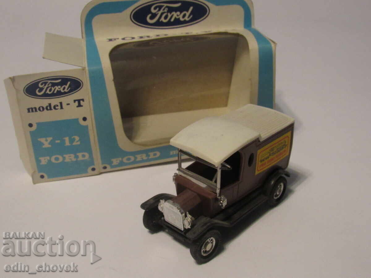 1/35 Matchbox Polonia Ford T 1912 Y-12 cărucior social cu preț € 7.50 | 14.67 BGN