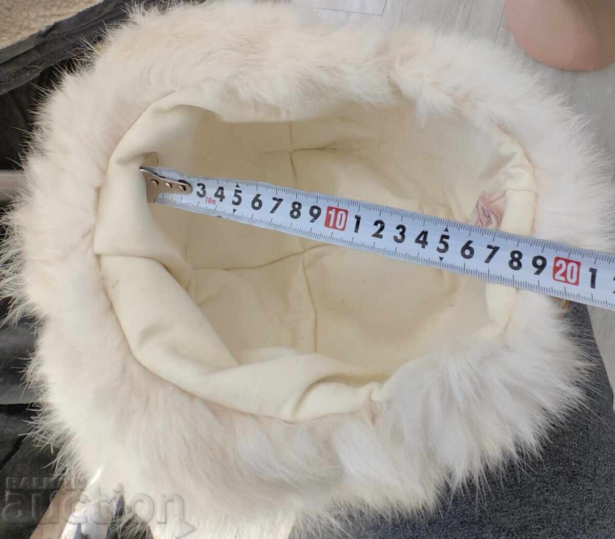 Licitație IEPURI LUXOS SOC CĂCIULĂ PĂLĂRIE NEFOLOSITĂ ETICHETĂ PERFECTĂ