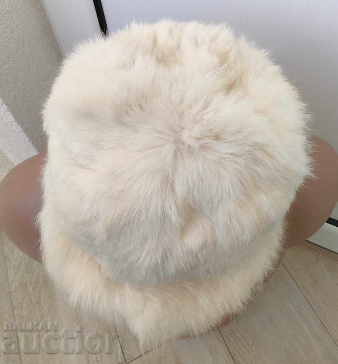 Livrarea IEPURI LUXOS SOC CĂCIULĂ PĂLĂRIE NEFOLOSITĂ ETICHETĂ PERFECTĂ