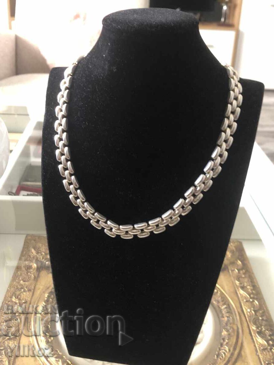 Colier de argint Colier de argint