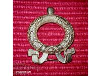 Laurel wreath for an order