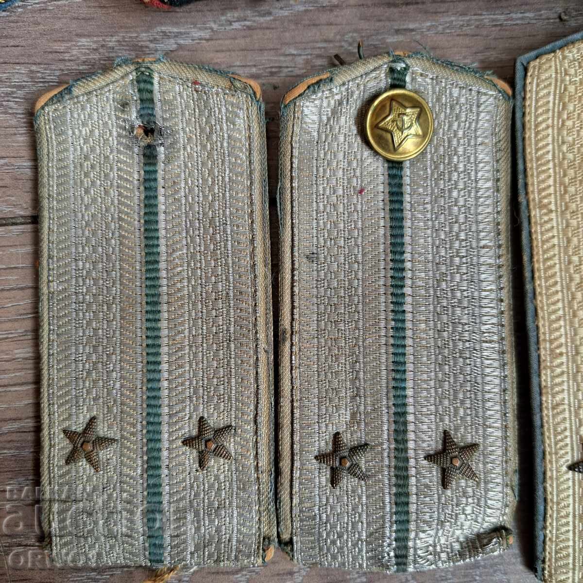 Σοβιετικοί επωμίδες Πιλότου Πολεμικής Αεροπορίας και άλλοι Β' Παγκοσμίου Πολέμου με τιμή € 999.00 | 1953.87 BGN