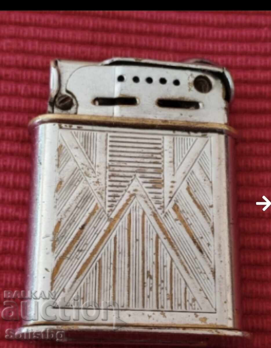 Παλιό βενζινοκίνητο αναπτήρα FEUDOR 100, Γαλλία