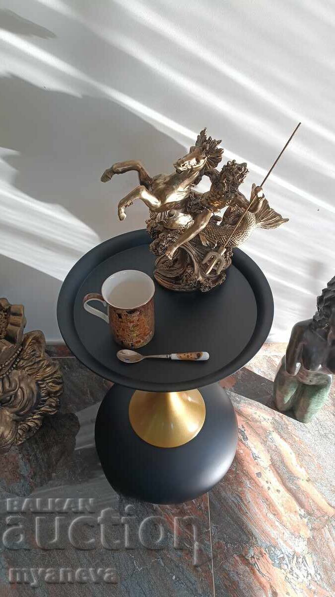 Metal, side table in gold and black with price € 50.00 | 97.79 BGN