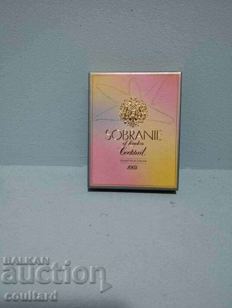 Țigări de colecție desfăcute