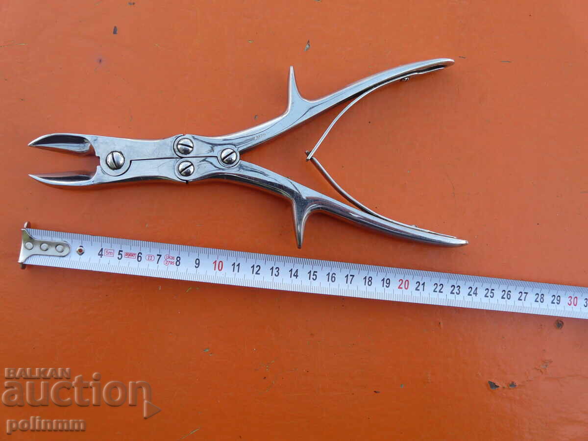 Медицински инструмент