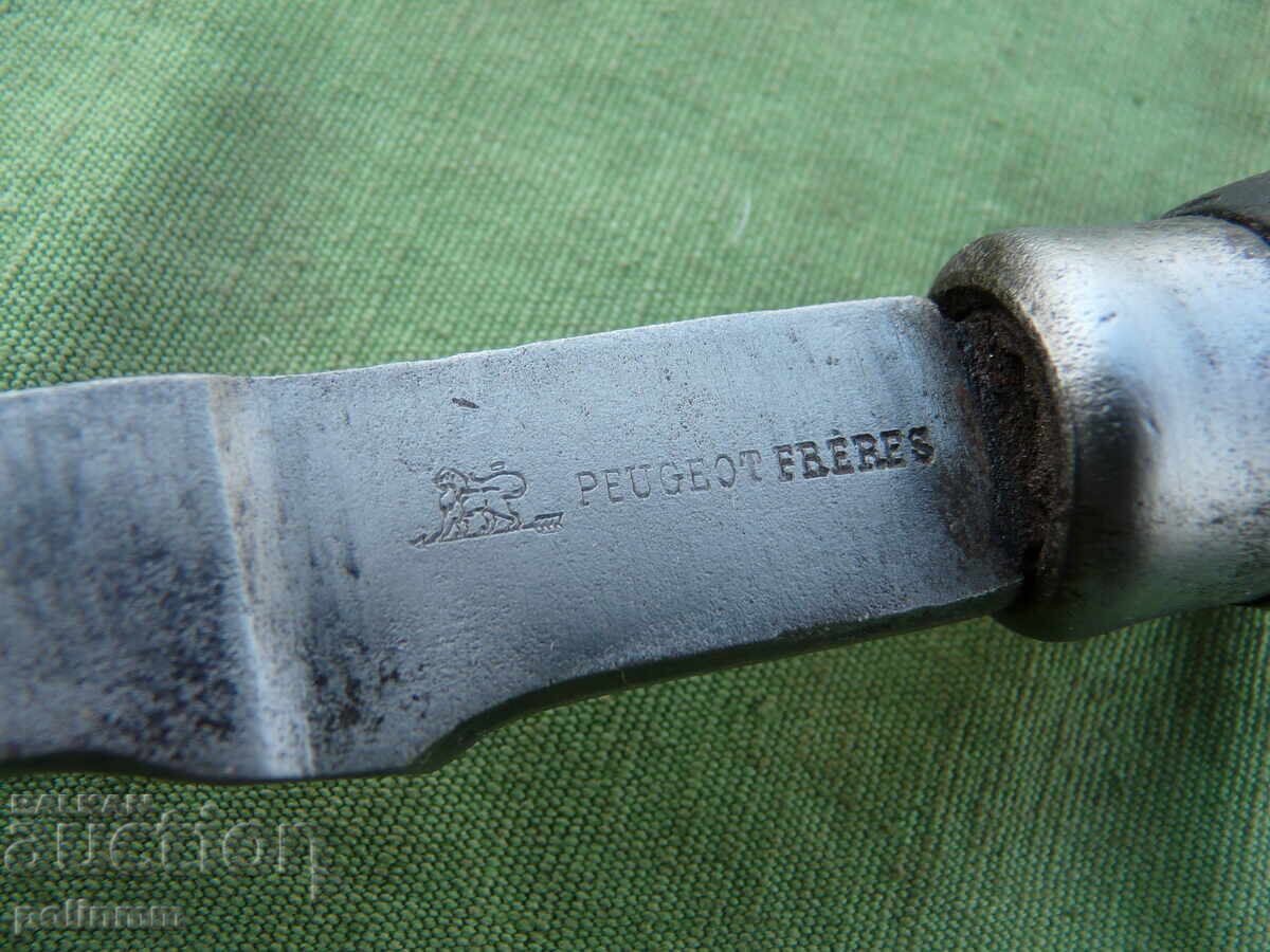 Delivery of Old French Orchard Scissors - Peugeot