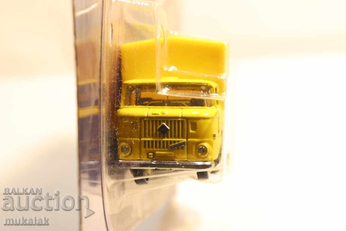 GRELL 1/ 87 H0 IFA CAMION TIR MODEL JUCĂRIE cu preț € 8.00 | 15.65 BGN