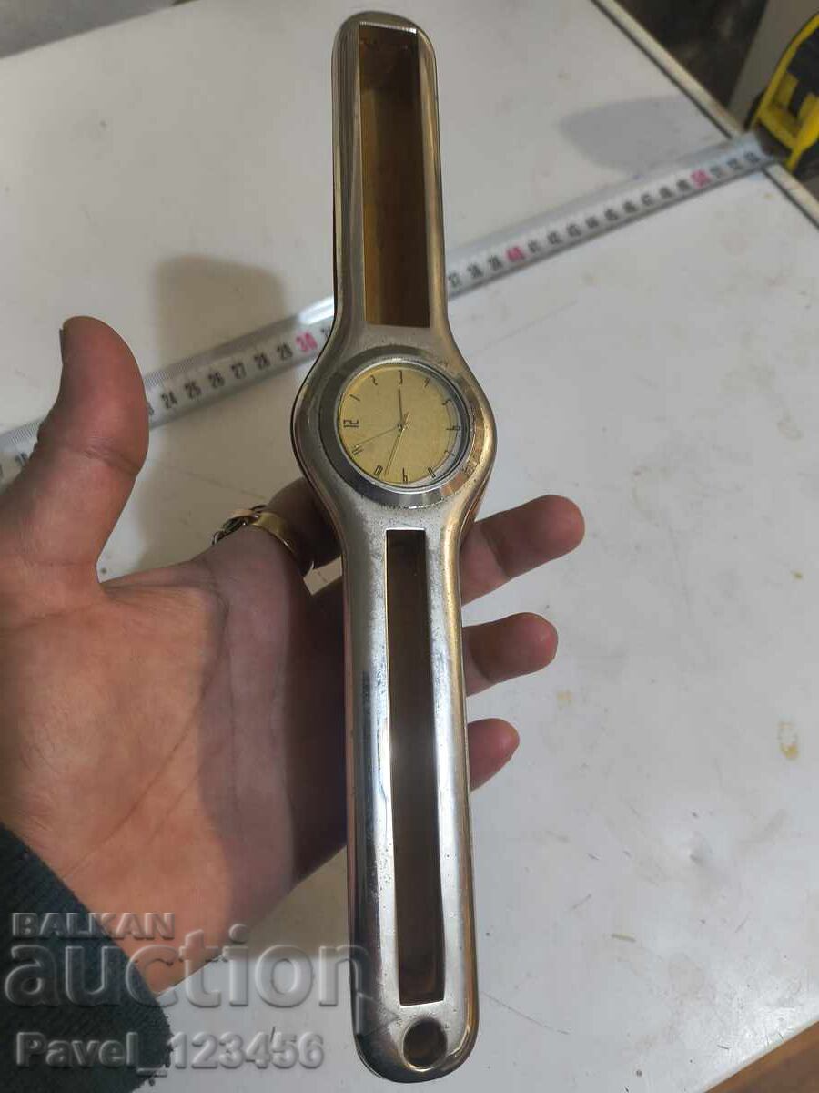 Παράδοση Ρολόι για ρετρό αυτοκίνητο, βάρκα...???