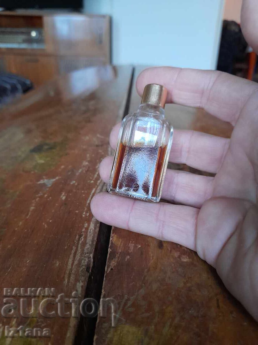 Стар парфюм Ша Ноар с цена € 16.00 | 31.29 лв.