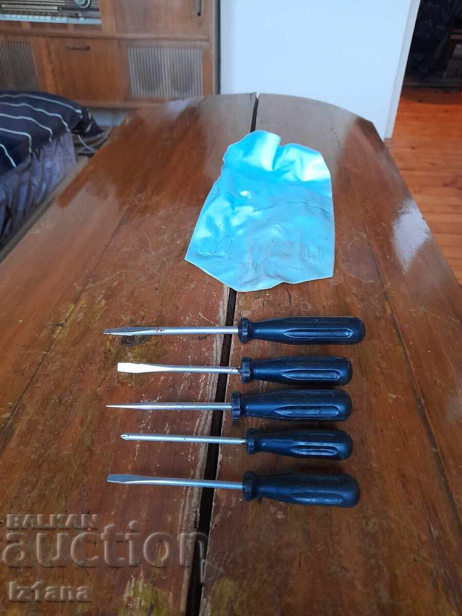 Licitație Set de șurubelnițe vechi