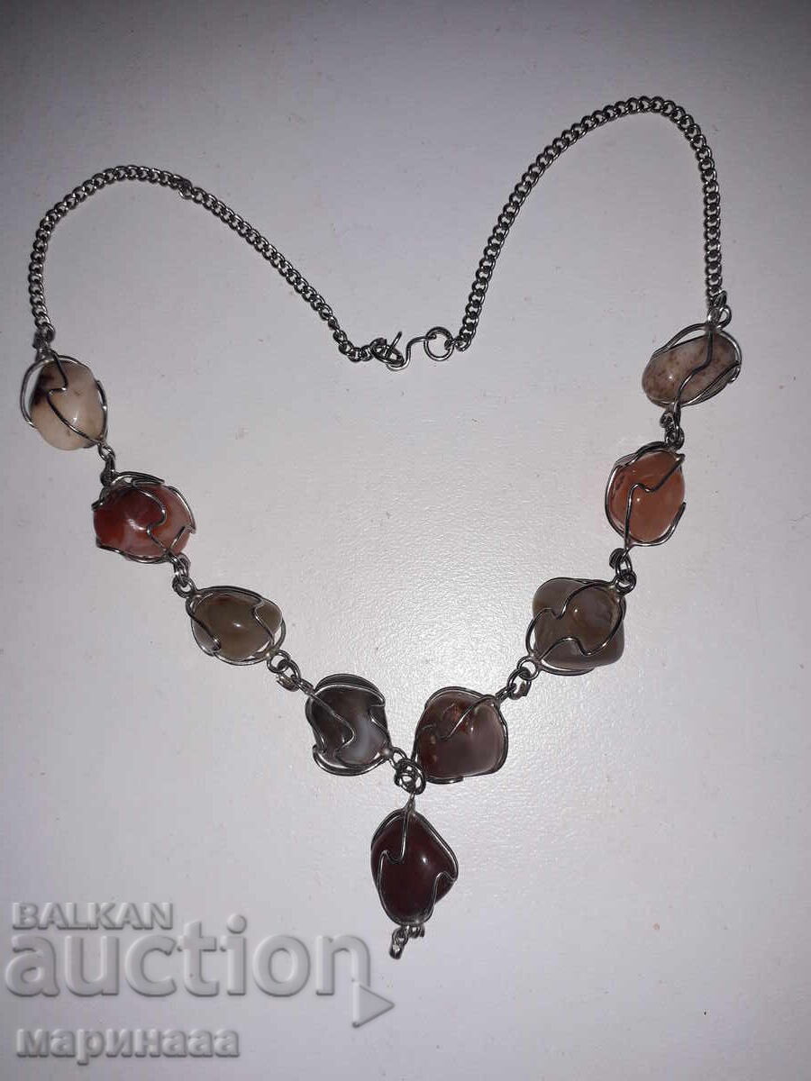 COLIER CU AGAT cu preț € 3.50 | 6.85 BGN