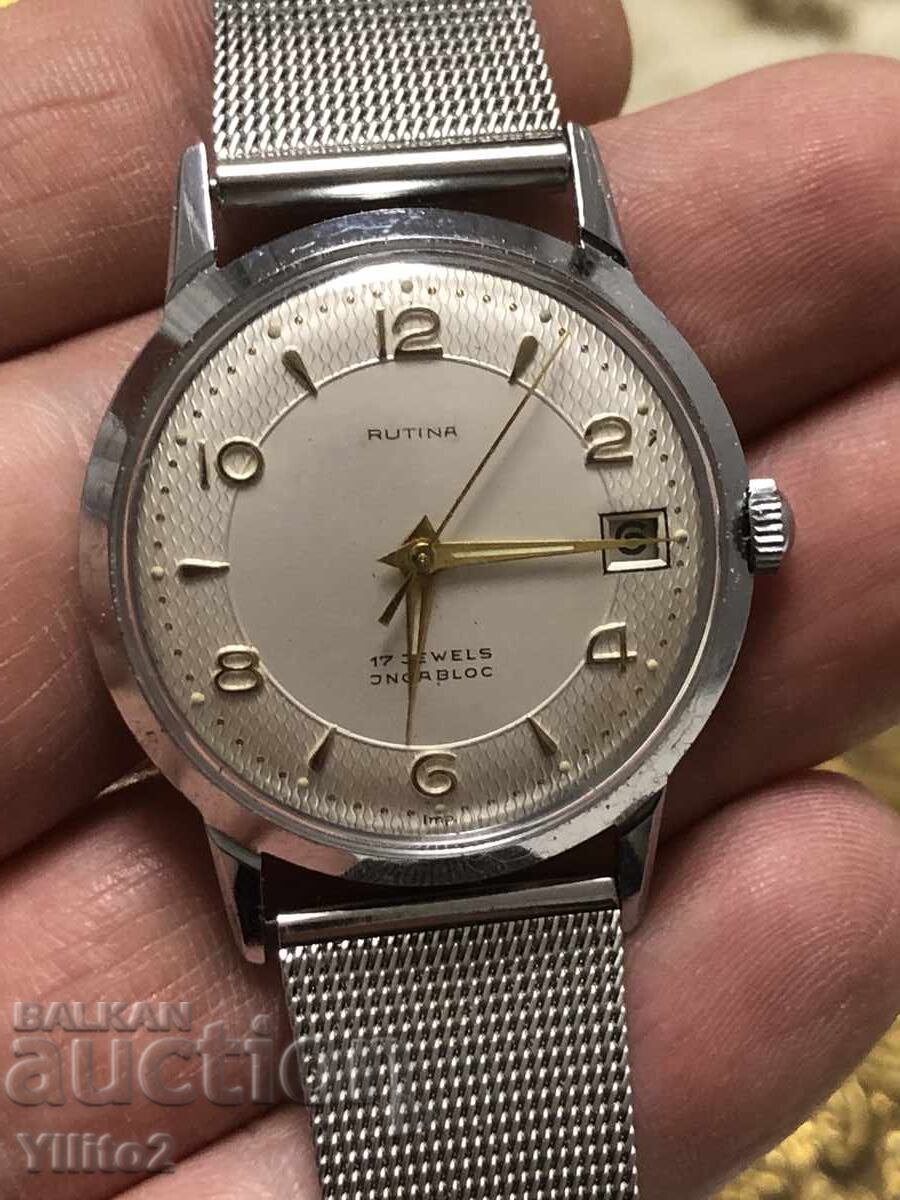 Ceas Rutina cu preț € 70.00 | 136.91 BGN Ceas Rutina cu preț € 70.00 | 136.91 BGN