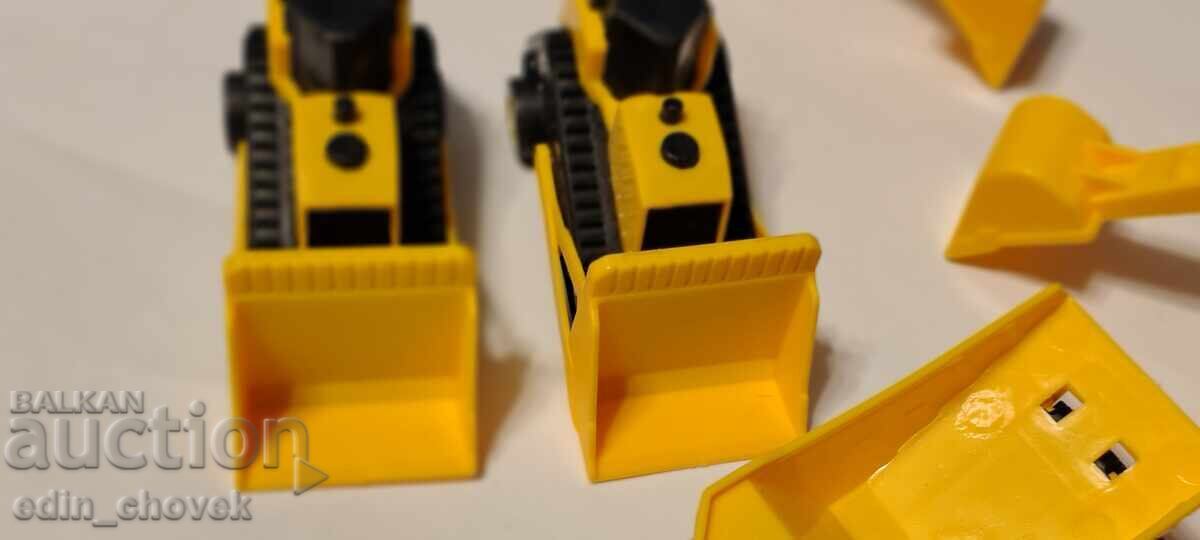 Excavatoare din plastic, buldozere, basculante, încărcătoare frontale cu preț € 6.00 | 11.74 BGN