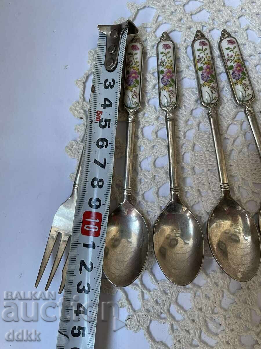Auction Beautiful Japanese cutlery with porcelain tile Auction Beautiful Japanese cutlery with porcelain tile
