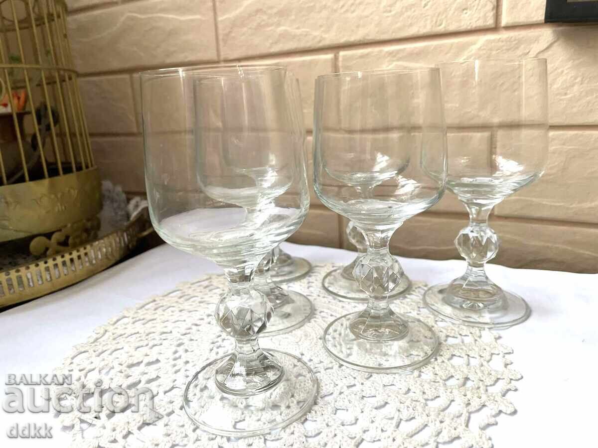 Pahare subțiri din cristal vechi, frumoase, 6 buc Pahare subțiri din cristal vechi, frumoase, 6 buc