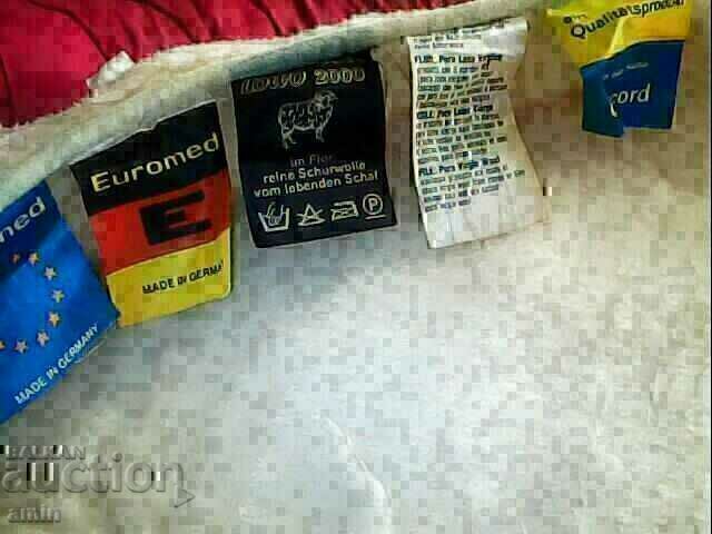 Licitație 4 nou-noute imbracate in legolo.din lana naturala ofci Licitație 4 nou-noute imbracate in legolo.din lana naturala ofci